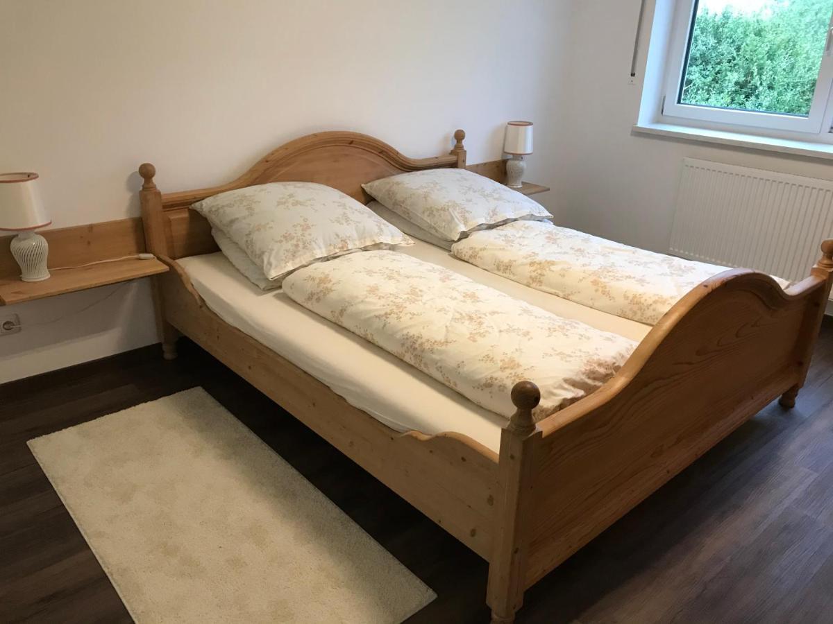Ferienwohnung „Frosch“ Neukirchen-Balbini Екстериор снимка